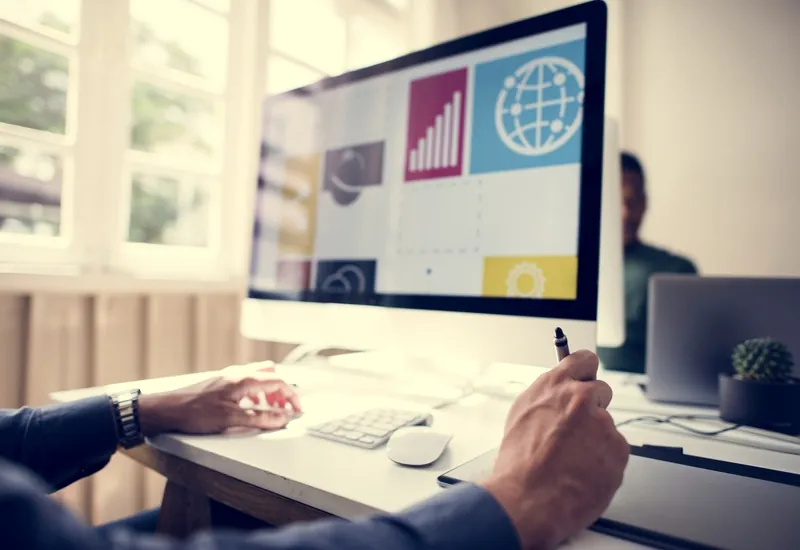 constructor de site-uri potrivit